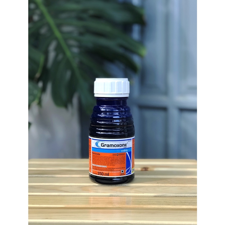 Herbisida GRAMOXONE 276SL Pembasmi Rumput Liar Gulma Ilalang - 250ml