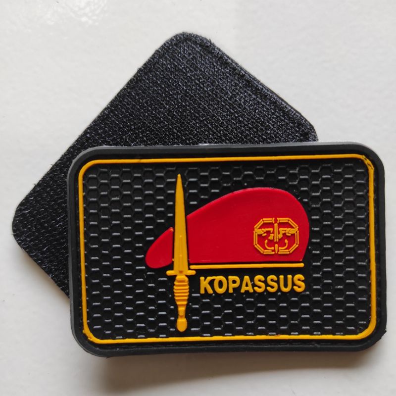 patch rubber logo kopassus baret merah/patch rubber tni/tempelan emblem karet velcro