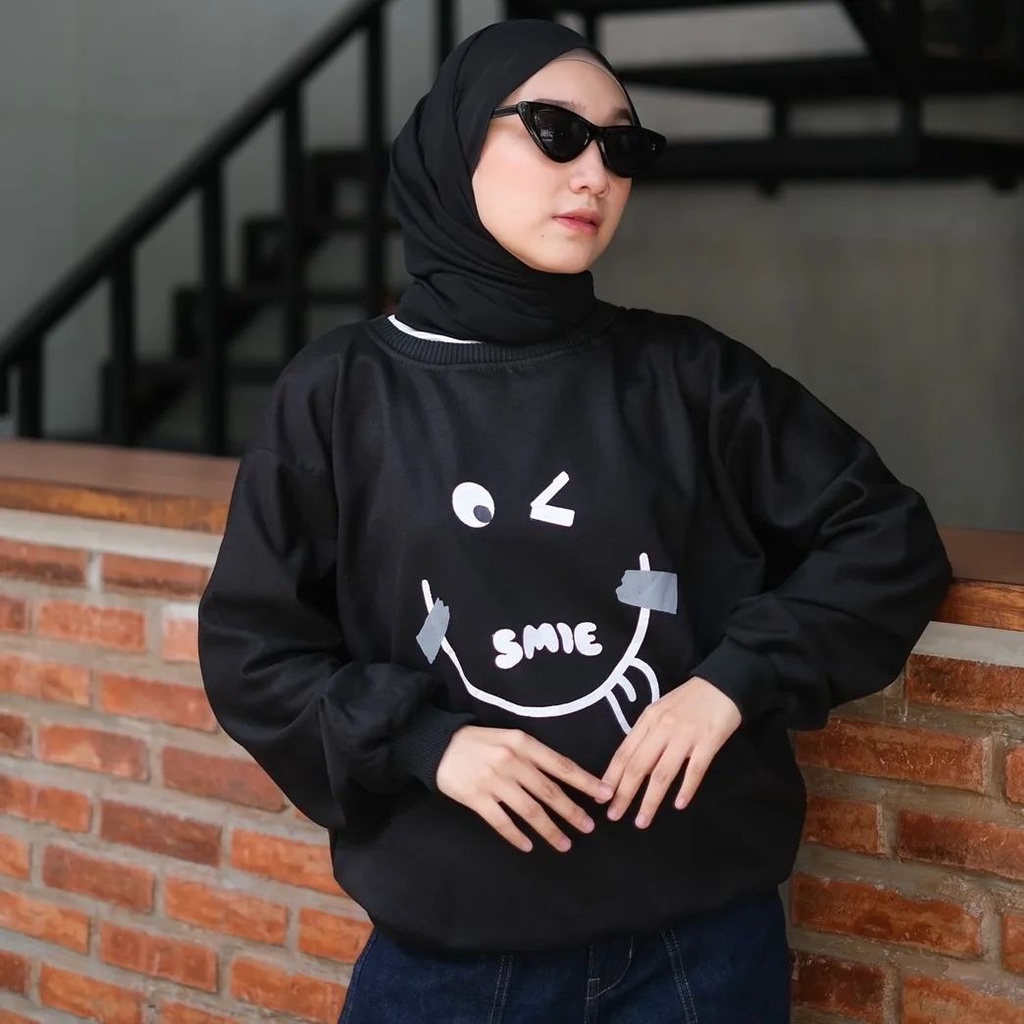 MVP - Smiley Sweater - Sweater Hoodie Unisex Terbaru