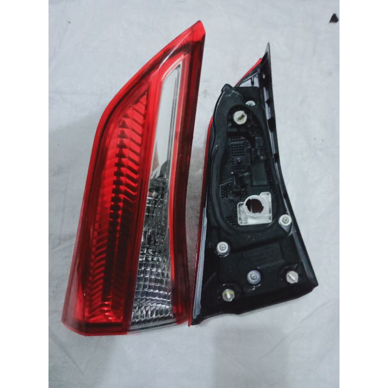 Reflektor mata kucing bumper bemper belakang yaris 2019 2020 ORIGINAL