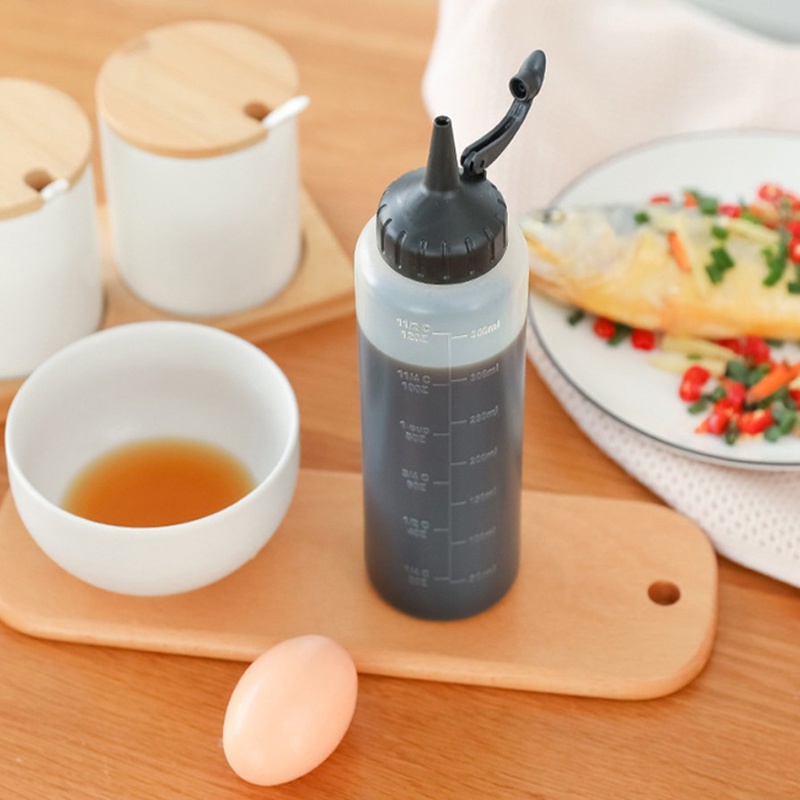 [175ml/350ml Tomato Salad Dressing Squeeze Bottle With Lid And Scale] [Transparent Squeeze Oil Pot Seasoning Bottle Soy Sauce Bottle] [Syrup Dispenser] [Seasoning Food Storage Container]