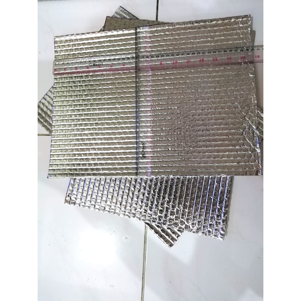 

Tambahan Packing Alumunium Bubble Wrap uk. 40cmx30cm