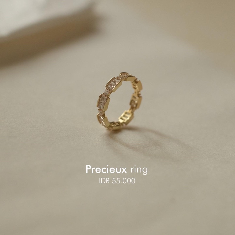 Precieux ring