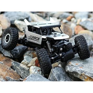  Mobil  Remot Control  4WD ROCK CRAWLER OFFROAD  2 4Ghz Mainan 