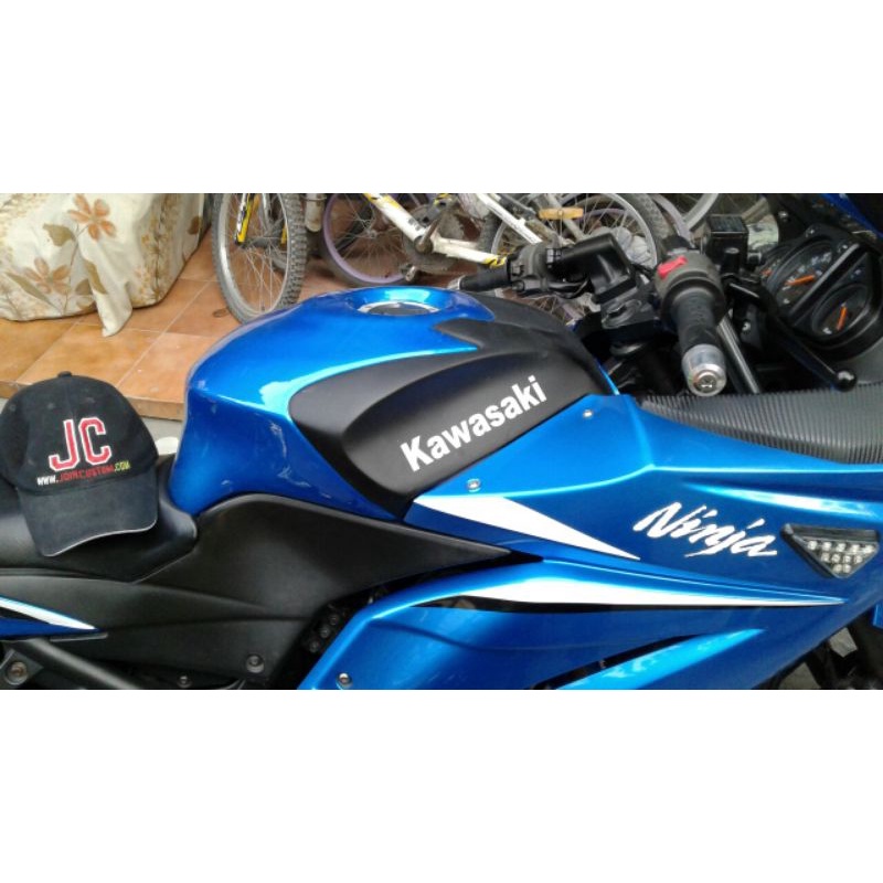 kondom tangki ninja 250 karbu