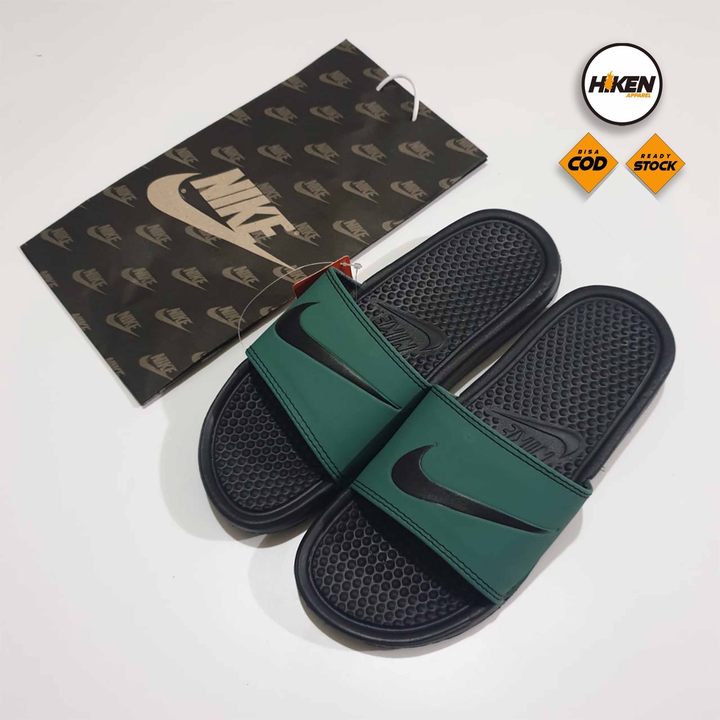 Sandal Nike Benassi Slides For Unisex, Nike Benassi Swoosh Grade ori vietnam Sandal Pria Wanita Cod