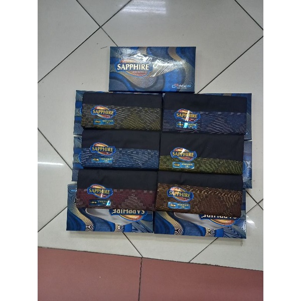 sarung sapphire hitam tumpal