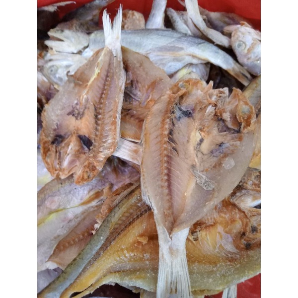 

ikan asin belahan pisang2x segar 500gr