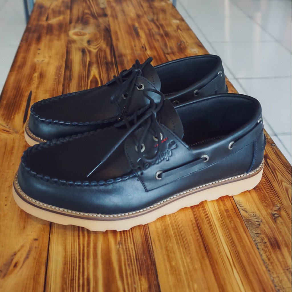 Sepatu Kulit Premium Bradleys Zapato INC - Sepatu Kasual Pria
