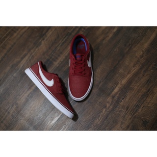 nike sb maroon