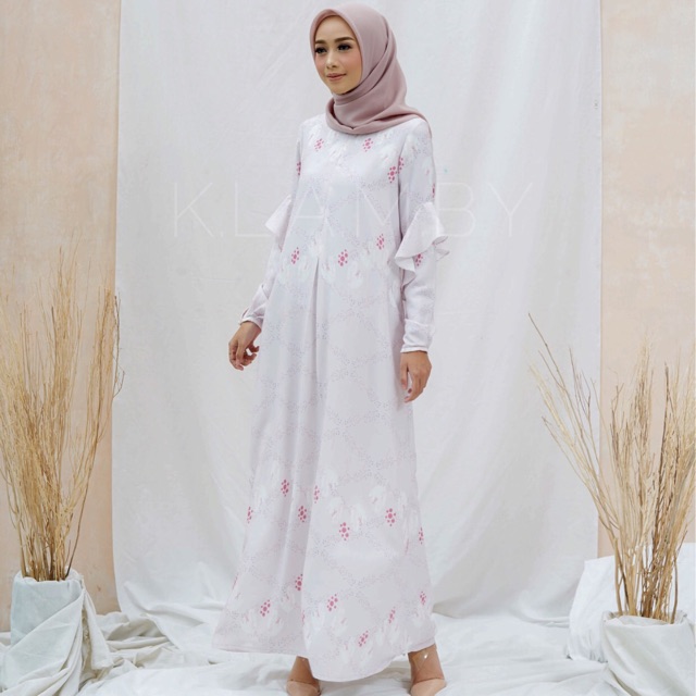 Amara Dress WearingKlamby