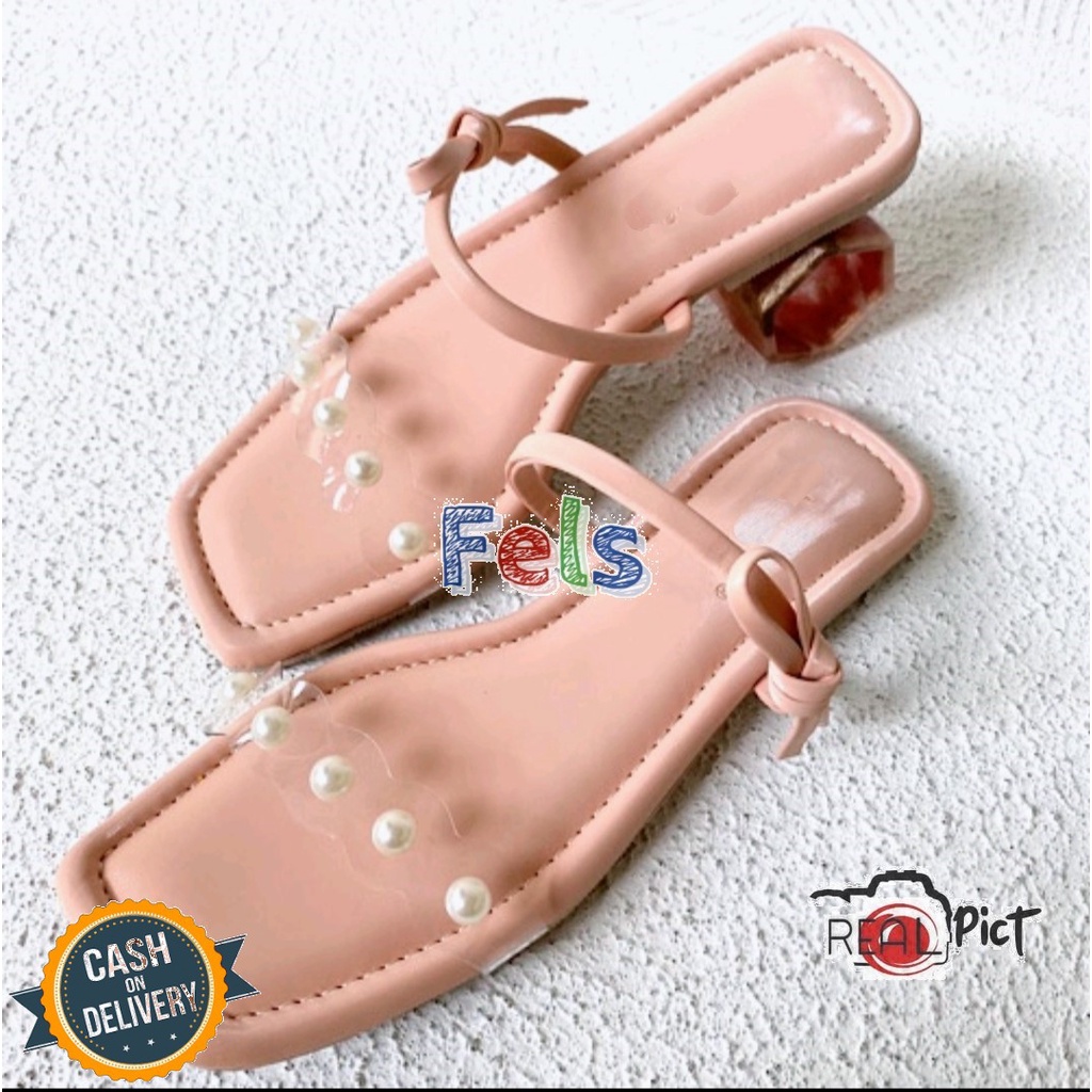 Fel's Shelly Flat-Sandal Wanita