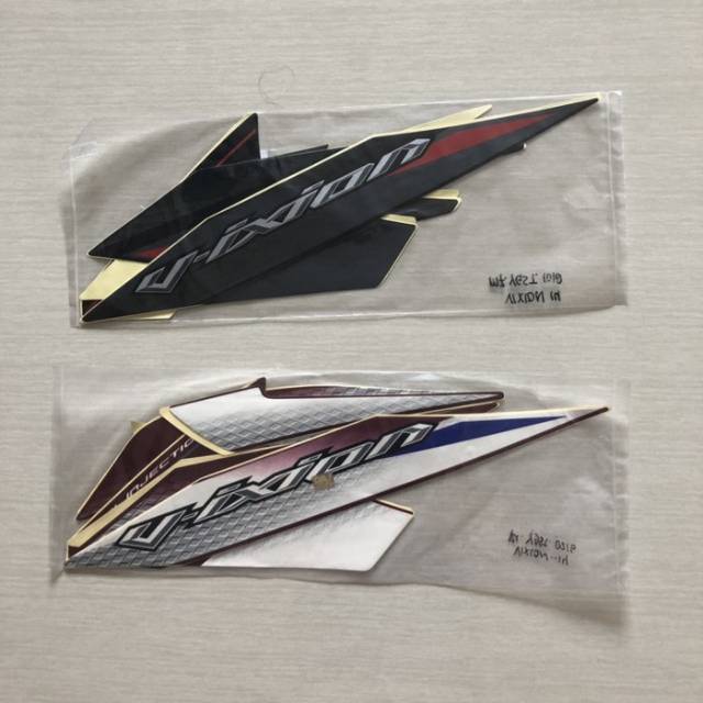 Stiker striping polet body vixion 2014