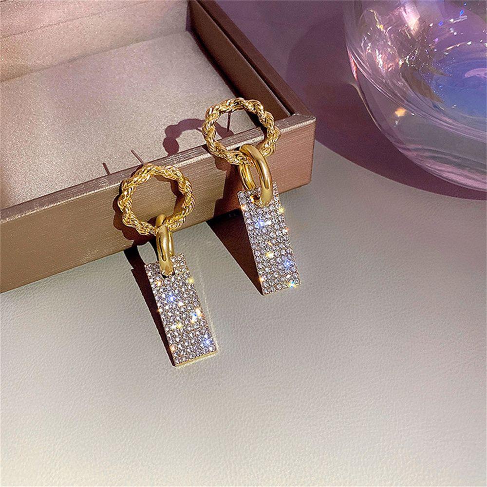 R-flower Square Crystal Earrings Aksesoris Pesta Pernikahan Baru Wanita Gadis Drop Earrings