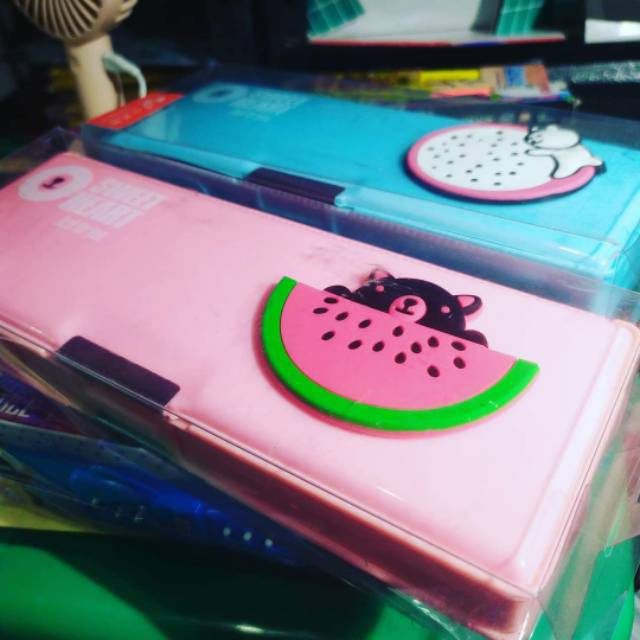 

Tempat Pensil Fancy Fruit Dua Sisi
