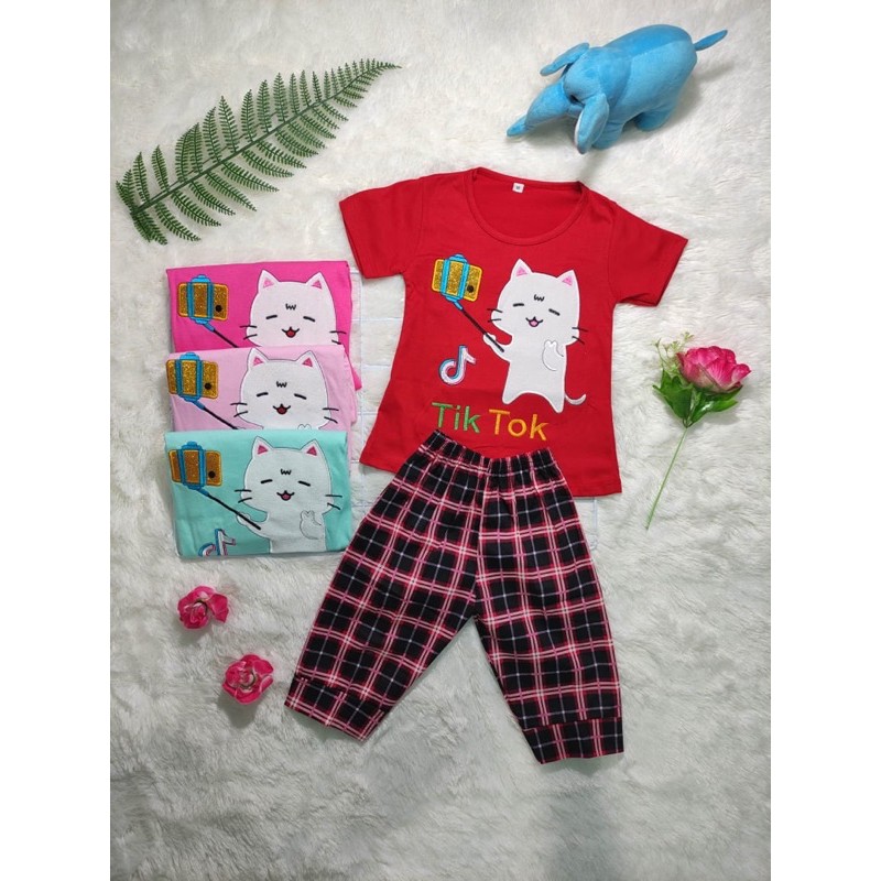 COD baju setelan anak perempuan motif neko tik tok