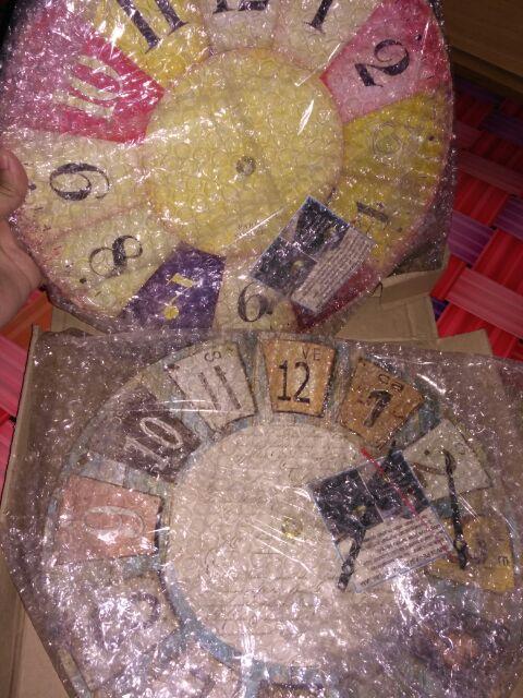 117 Jam Dinding Unik Retro Hiasan Interior Motif Plate Vintage Pelengkap Nuansa Klasik