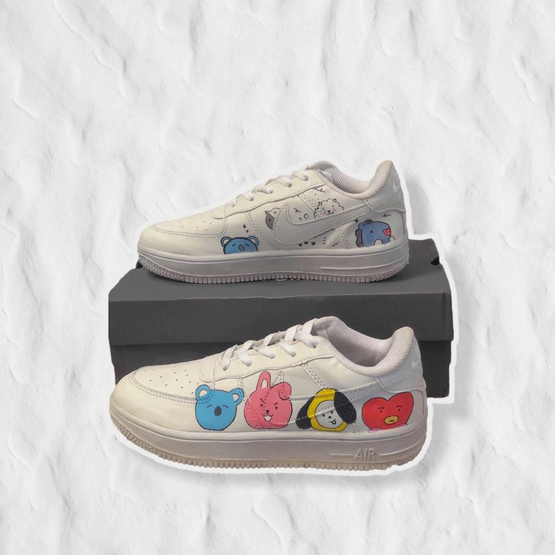 PAINTING SHOES BT21