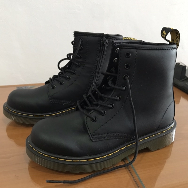 Sepatu boots dr martens anak original