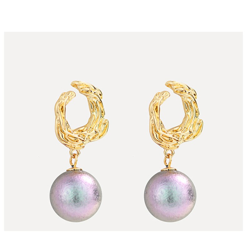 LRC Anting Tusuk Fashion Gold Pearl Earrings F46248