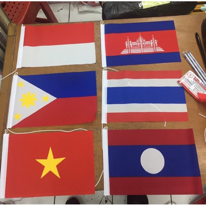 Bendera negara meja + tiang stenlis