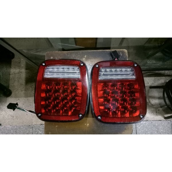 LAMPU STOP REM LED JEEP CJ7 CJ 7