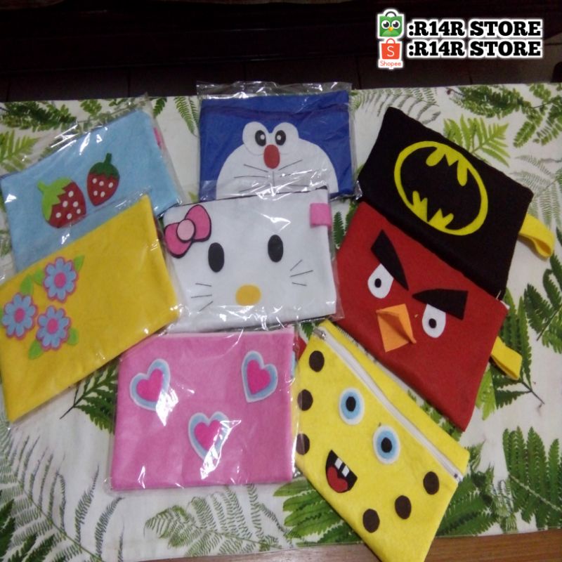 

Tempat pensil dari kain flanel pakai retsiting/handmade