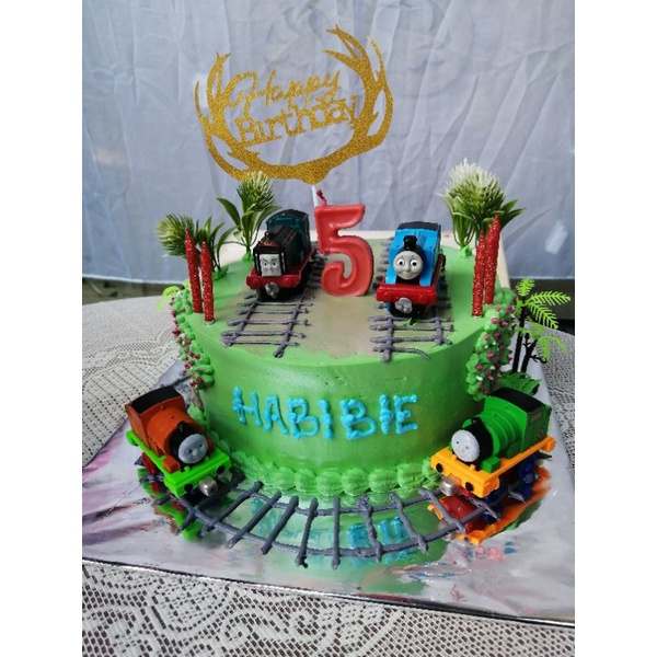 

birthday cake decoration karakter