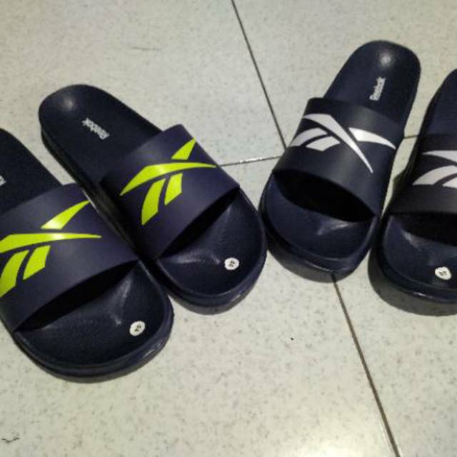 SANDAL REEBOK ORIGINAL 1Kg MUAT 2PASANG 