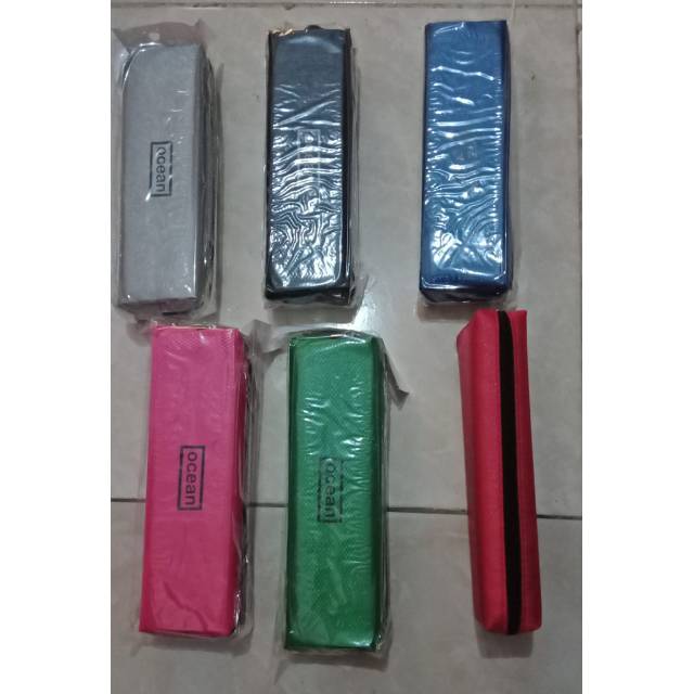 

Tempat pensil kain dengan sleting