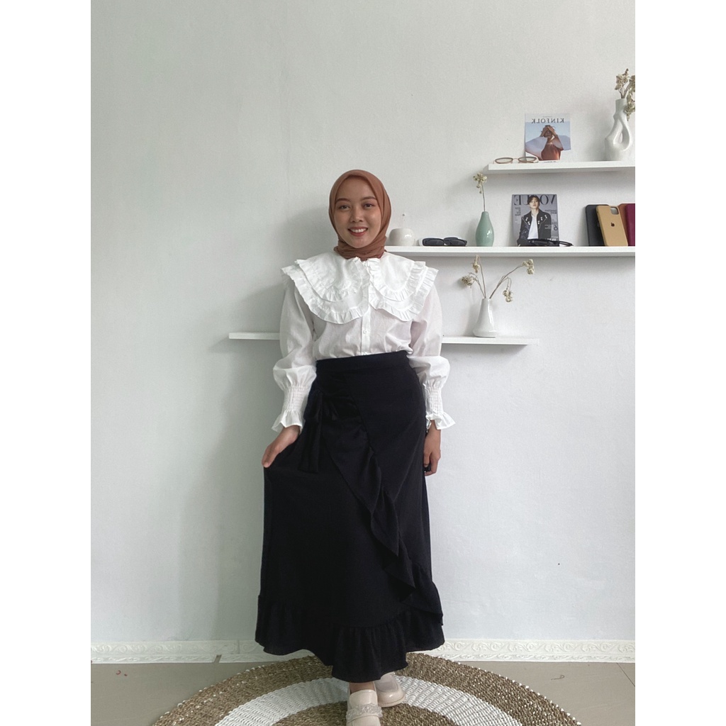 Leora Skirt - Wearing BENA