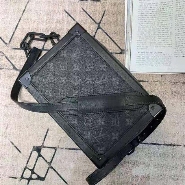 SALE Tas LV soft Trunk Black