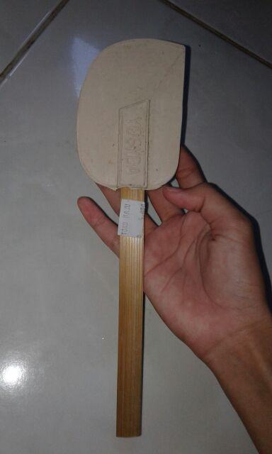 Spatula Gagang Bambu / Spatula Yosyda Dan Super Setia Untuk Adonan Kue