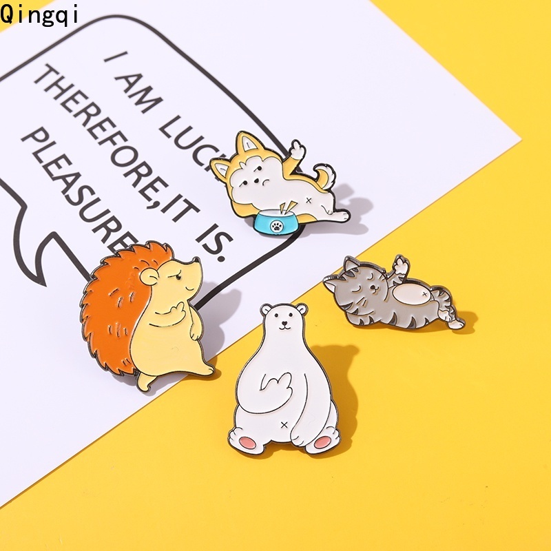 Bros Pin Enamel Desain Kartun Beruang Kucing Tupai Landak Untuk Kerah Kemeja