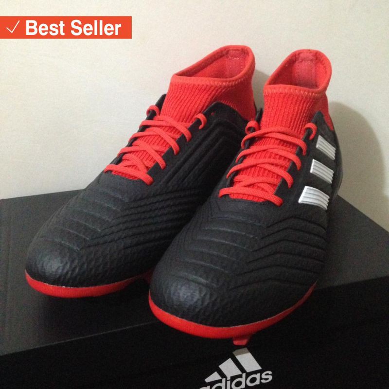 Sepatu Sport Olahraga murah awet kuat / Sepatu Bola Adidas Predator 18.3 FG Black Red DB2001