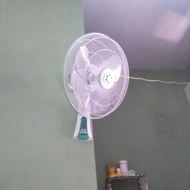 Kipas angin dinding remot MWF 3001RC 12 inch wall fan  