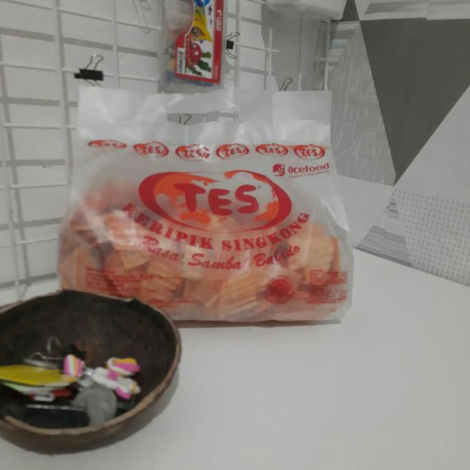 

READY BAYAR DITEMPAT TES keripik singkong balado 500 gram DISKON Kode 1363