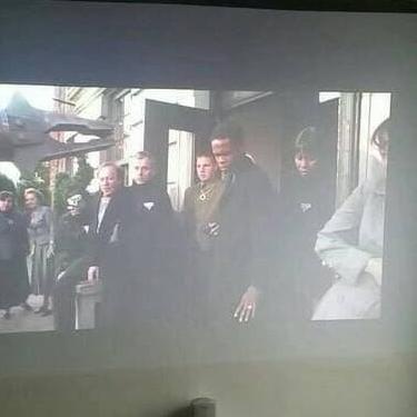 Mini Projector LED YG300