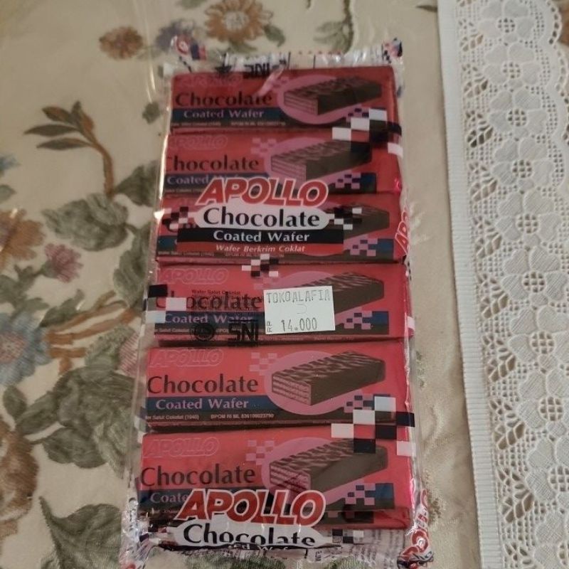 

Chocolate Coated Wafer Apollo isi 12 pcs