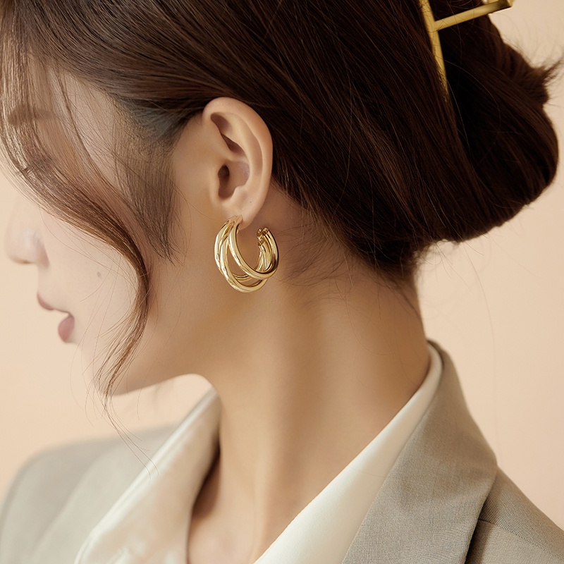 Anting Bulat Bahan Metal Gaya Retro Korea Untuk Wanita