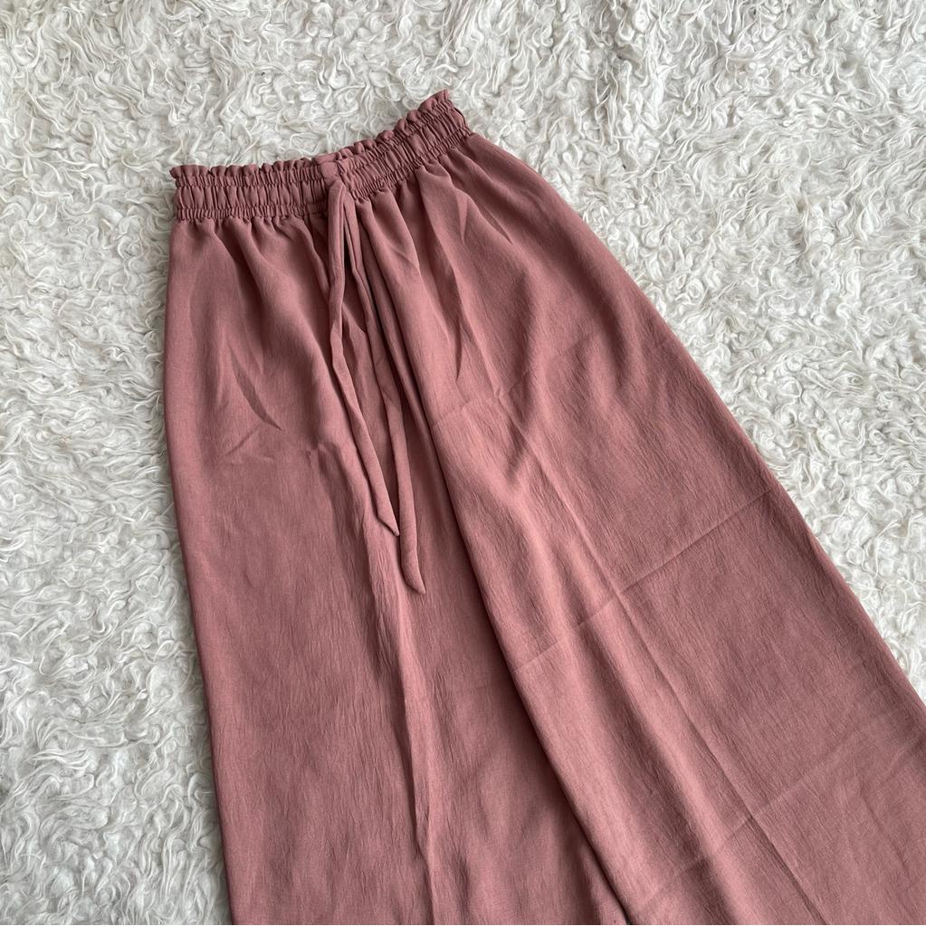 RUBY SET//SETELAN KULOT KRINKEL//OOTD KEKINIAN// SETELAN TERLARIS// SETELAN PALING BANYAK DI MINATI-CELANA SAJA MILO