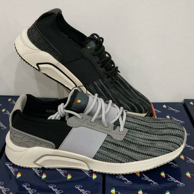 Sepatu casual pria Arnold Palmer