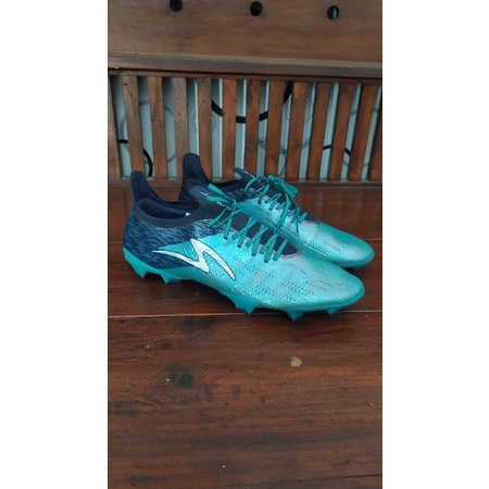 Sepatu Bola Second Specs Acc Alpha Elite size 41