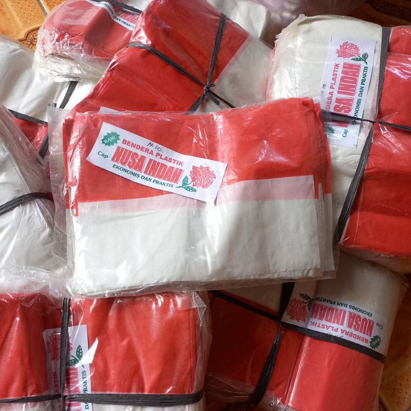 bendera plastik . bendera 17 agustusan