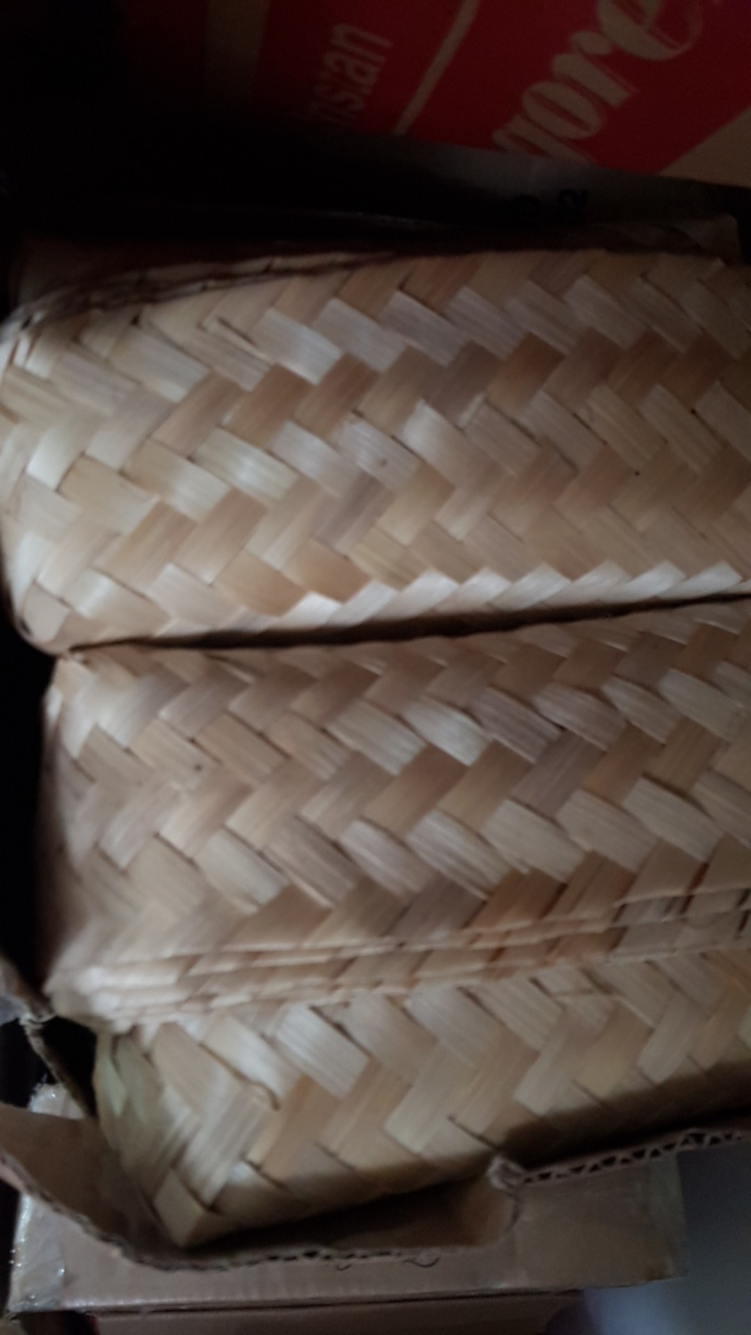 (b2001) Sepasang Besek Natural 20 X 20 X 8 Cm Anyaman Bambu Natural Besek Bambu Murah Nasi Box