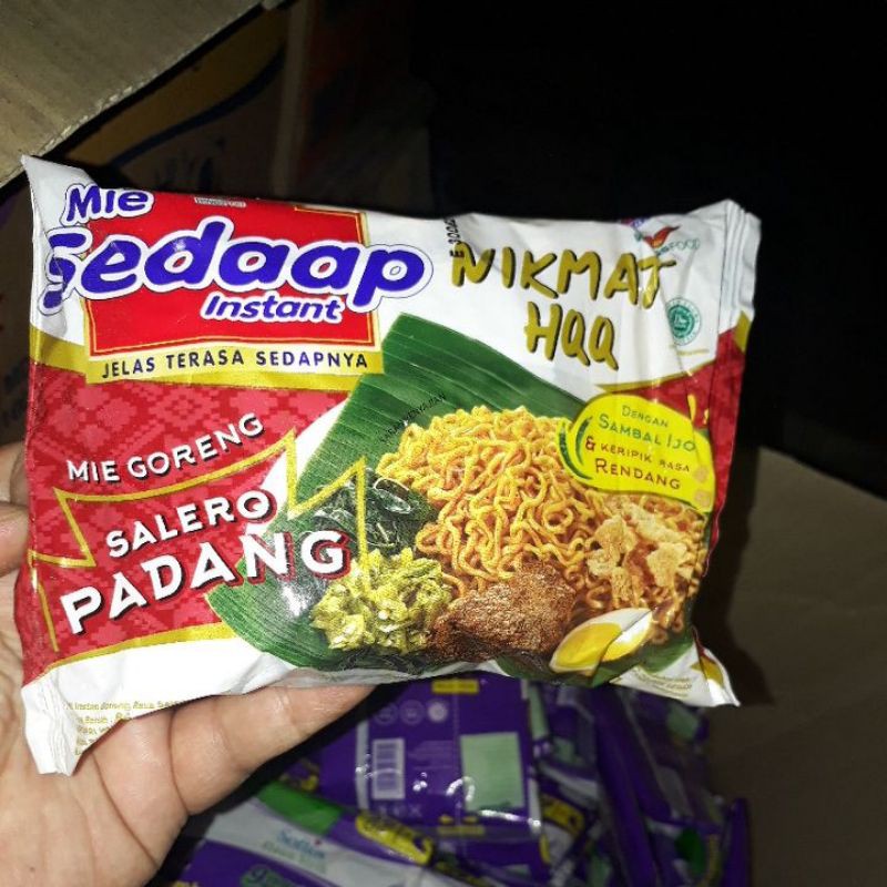 

sedap mie salero padang