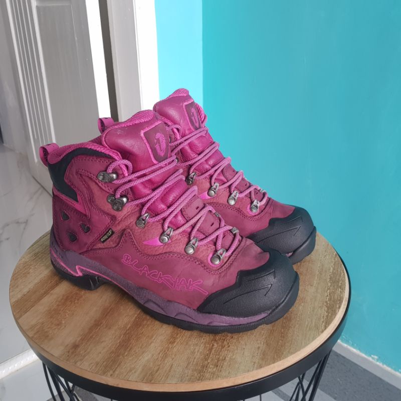 Sepatu Outdoor Second Blackyak 39