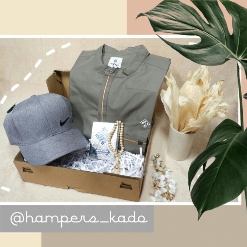 

Hampers baju muslim / Hampers Kado / Hampers Topi.