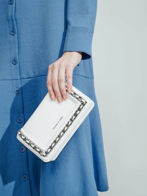 5.5 SALE | CK Chain-Trimmed Clutch