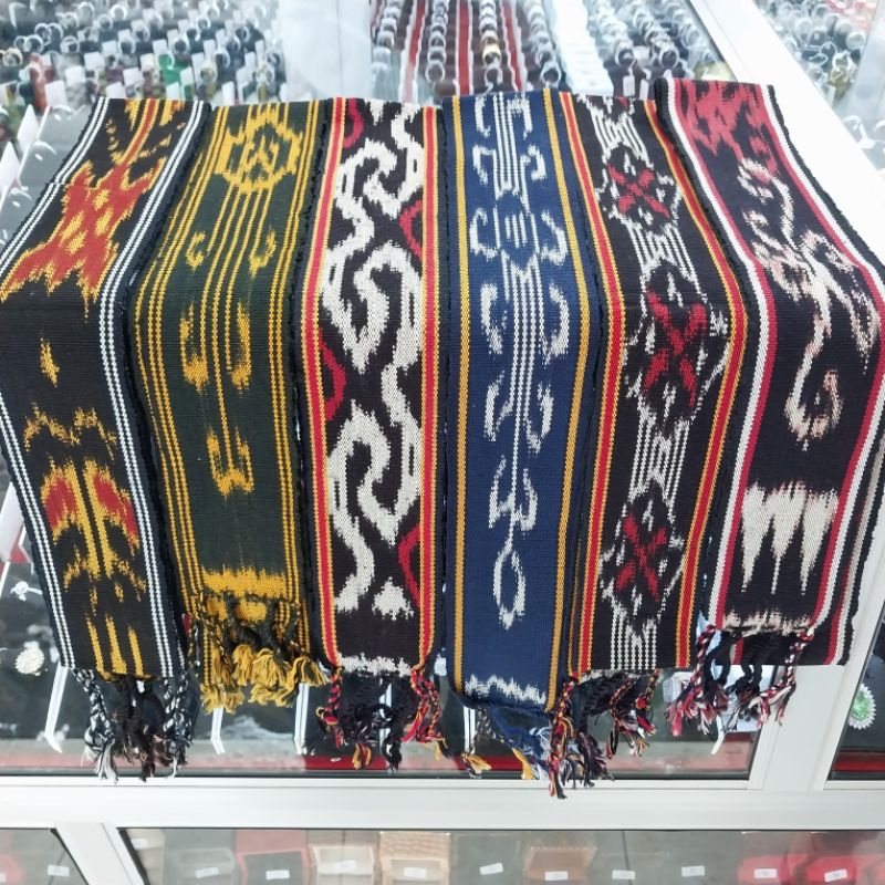 SYAL KHAS DAYAK KALIMANTAN SYAL TENUN TRADISIONAL SELENDANG KHAS DAYAK